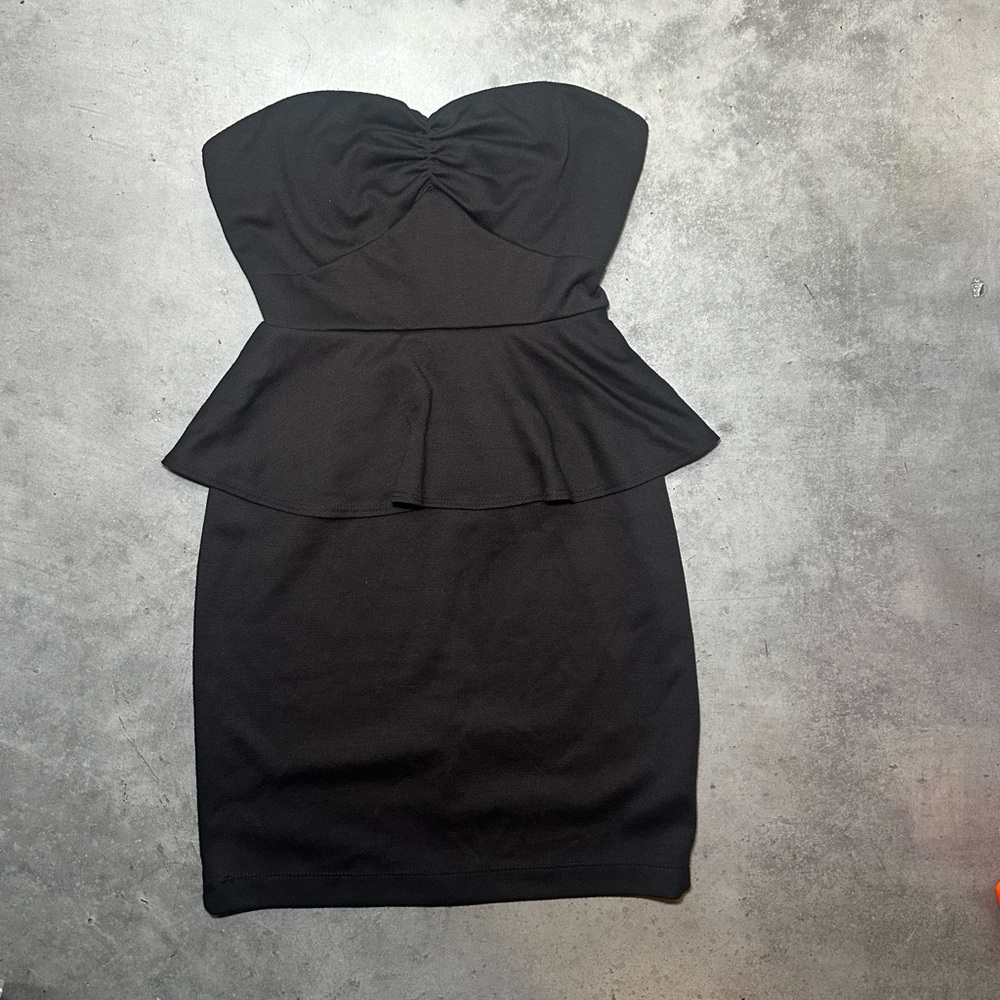 Bailey Blue Elegant Black Garment